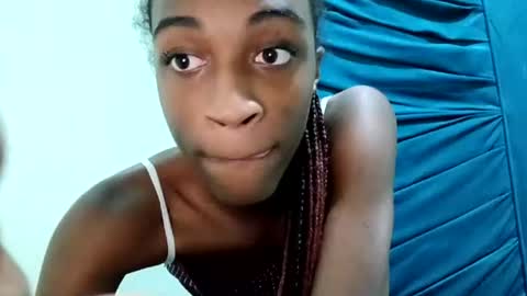 Tu mami Rebecca online show from 06/24/26, 02:10