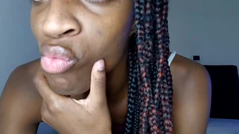 Tu mami Rebecca online show from 07/07/26, 12:09