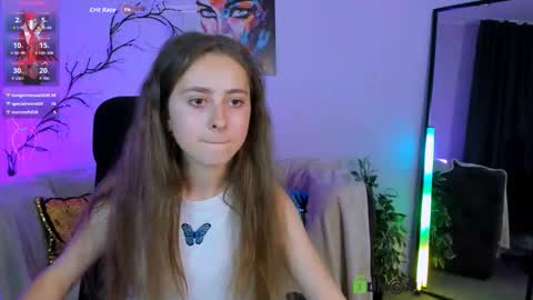 rebecca_smile_ online show from 09/29/25, 07:46