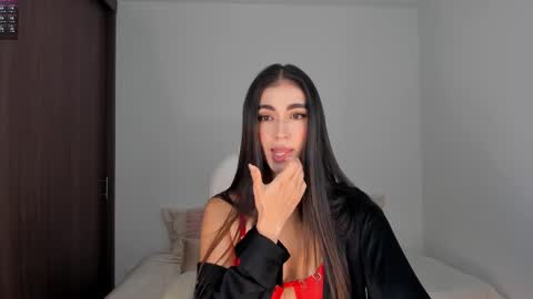 Snapshot of rebeccabaxter chatting on 02/27/25, 11:48 Rebecca online show from 02/27/25, 11:48