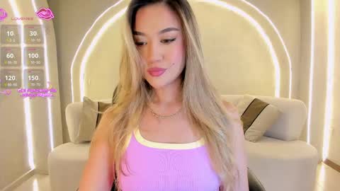 Snapshot of rebeccahudson_ chatting on 05/08/26, 08:47 Rebe online show from 05/08/26, 08:47