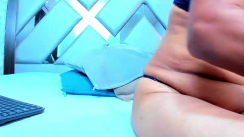 rebeccamitchell_ online show from 05/06/26, 02:11