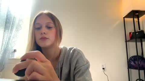 rebeccascottx online show from 08/05/26, 09:39