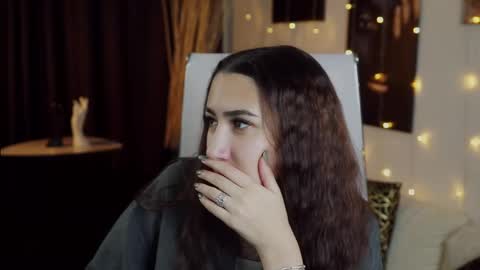 rebeckathornton online show from 12/23/25, 09:51