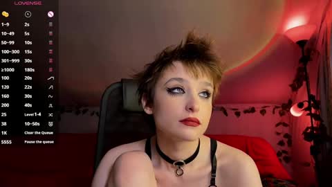 Snapshot of rebegoldnoir chatting on 05/02/26, 09:14 Mistress Rebecca online show from 05/02/26, 09:14