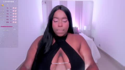 Snapshot of rebeka_spencer chatting on 02/19/25, 11:17 rebeka online show from 02/19/25, 11:17