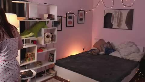 Lylu online show from 02/28/26, 07:26