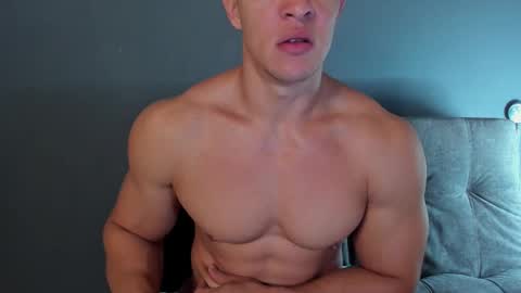 twitter REECET26 instagram RECCETAYLOR online show from 09/17/25, 01:57