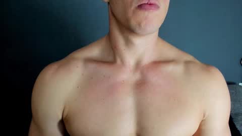 twitter REECET26 instagram RECCETAYLOR online show from 10/24/25, 03:36