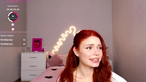 Snapshot of red__candy chatting on 12/06/24, 12:49 red__candy online show from 12/06/24, 12:49