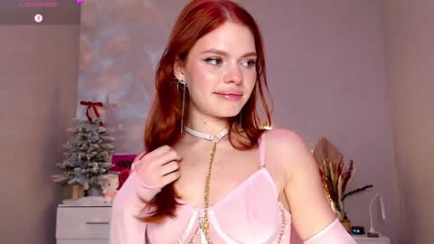 Snapshot of red__candy chatting on 12/30/24, 02:08 red__candy online show from 12/30/24, 02:08