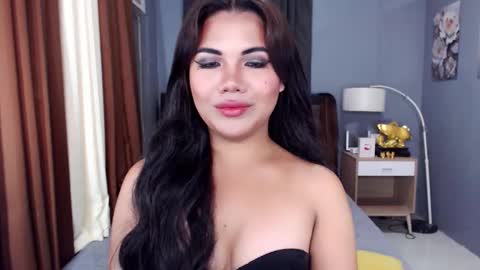 Snapshot of red_cocky chatting on 04/08/26, 08:47 Axel online show from 04/08/26, 08:47