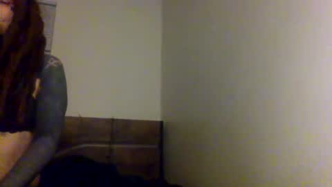 red_eyed_roze online show from 12/04/24, 04:32