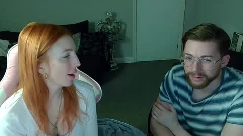 Snapshot of red_firesquirt chatting on 01/12/25, 09:40 Red - online show from 01/12/25, 09:40