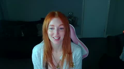 Snapshot of red_firesquirt chatting on 02/21/25, 02:59 Red - online show from 02/21/25, 02:59