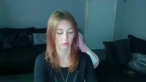 Red -  online show from 04/15/26, 02:02