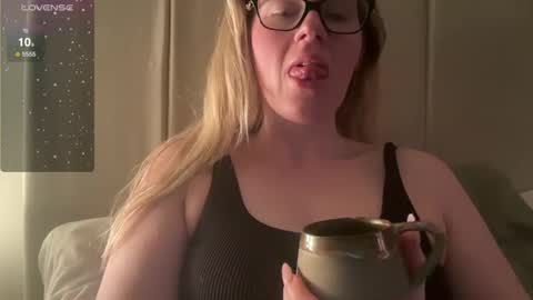 Rosie online show from 03/03/25, 06:37