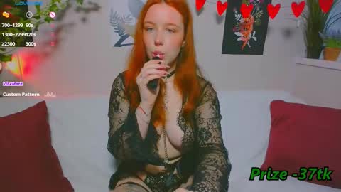 Snapshot of red_lissa chatting on 02/26/26, 01:43 Lissa 3 online show from 02/26/26, 01:43