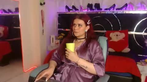 Luna online show from 09/20/25, 12:55