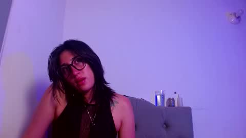 Snapshot of red_moonn chatting on 09/30/25, 07:13 IG OF red moonn online show from 09/30/25, 07:13