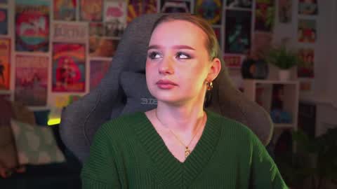 QUEEN OF EVIL online show from 12/12/24, 05:48