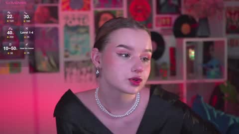QUEEN OF EVIL online show from 12/21/24, 11:34