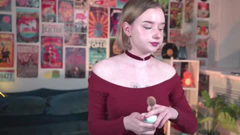 QUEEN OF EVIL online show from 02/13/25, 05:22