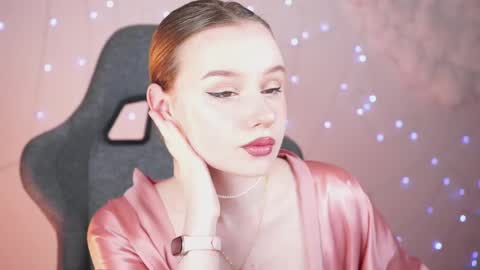 QUEEN OF EVIL online show from 02/26/25, 02:15
