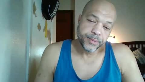 Snapshot of redbone441 chatting on 01/08/26, 09:33 Redbone online show from 01/08/26, 09:33