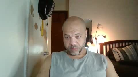 Snapshot of redbone441 chatting on 01/11/26, 09:58 Redbone online show from 01/11/26, 09:58