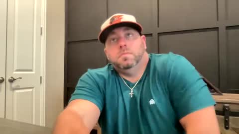 Snapshot of redbull1414 chatting on 01/12/25, 11:26 RedBull online show from 01/12/25, 11:26