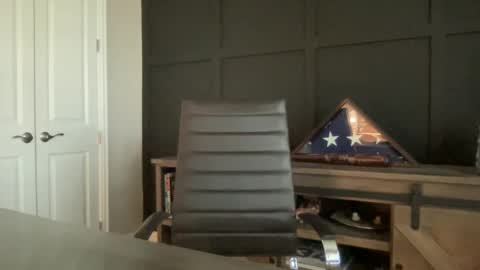 Snapshot of redbull1414 chatting on 09/15/25, 01:00 RedBull online show from 09/15/25, 01:00