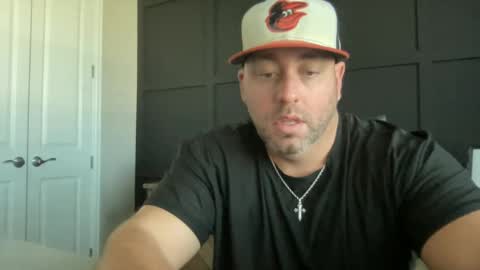 Snapshot of redbull1414 chatting on 10/05/25, 02:37 RedBull online show from 10/05/25, 02:37