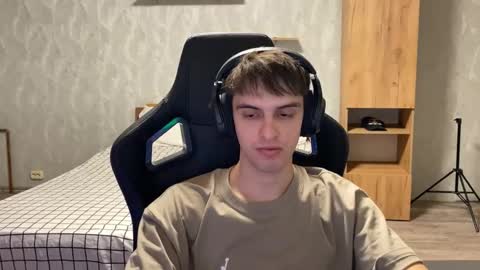 redbullshine online show from 09/20/25, 01:34