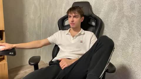 redbullshine online show from 10/11/25, 02:44