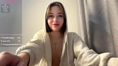 Mia online show from 01/10/26, 09:30