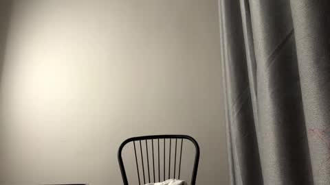 Mia online show from 01/12/26, 03:28