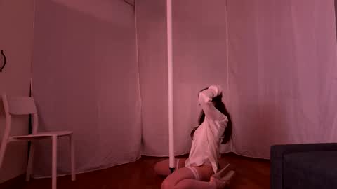 Red Couple Tube online show from 01/19/25, 08:30