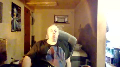 Snapshot of reddragon1195 chatting on 12/25/24, 07:34 reddragon1195 online show from 12/25/24, 07:34