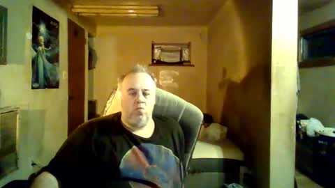 Snapshot of reddragon1195 chatting on 12/25/24, 10:48 reddragon1195 online show from 12/25/24, 10:48