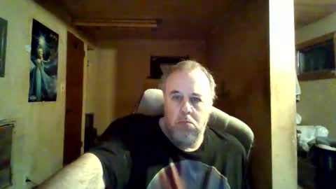 Snapshot of reddragon1195 chatting on 01/04/25, 05:05 reddragon1195 online show from 01/04/25, 05:05