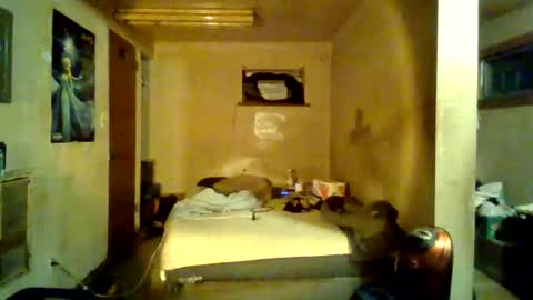 Snapshot of reddragon1195 chatting on 01/14/25, 03:32 reddragon1195 online show from 01/14/25, 03:32