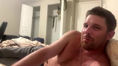 Snapshot of reddrockett69 chatting on 05/31/26, 02:31 Ali j online show from 05/31/26, 02:31