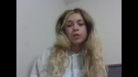 reddwaxx online show from 12/18/25, 02:34