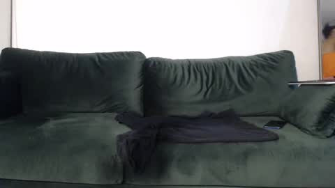 redfloweer online show from 02/16/25, 11:59