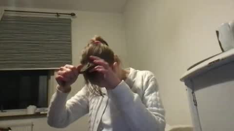 Redfox online show from 12/19/25, 07:21