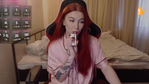 Lina online show from 12/15/24, 11:12