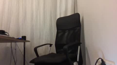 Snapshot of redhattt chatting on 11/04/25, 04:28 Redhat online show from 11/04/25, 04:28