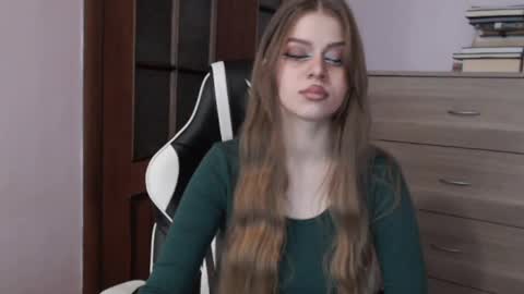 Lily online show from 05/29/26, 02:53