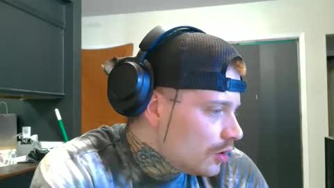 Snapshot of redinthebed chatting on 04/29/26, 10:16 InkedGinger online show from 04/29/26, 10:16